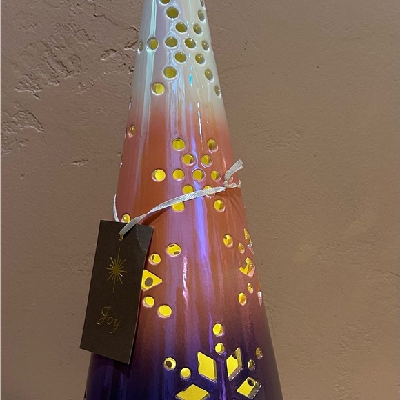 Brand New 15” Light Up Ceramic Christmas Tree Ombré Design Made By Joy NWTS - Picture 7 of 8